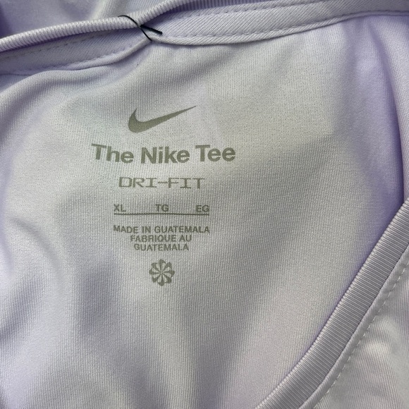 109. The Nike Tee DRI-FIT lavender Tank top, size XL, NWT - Picture 6 of 7